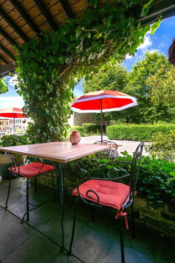 Hotel Le Barbouillon Vencimont Bagian luar foto